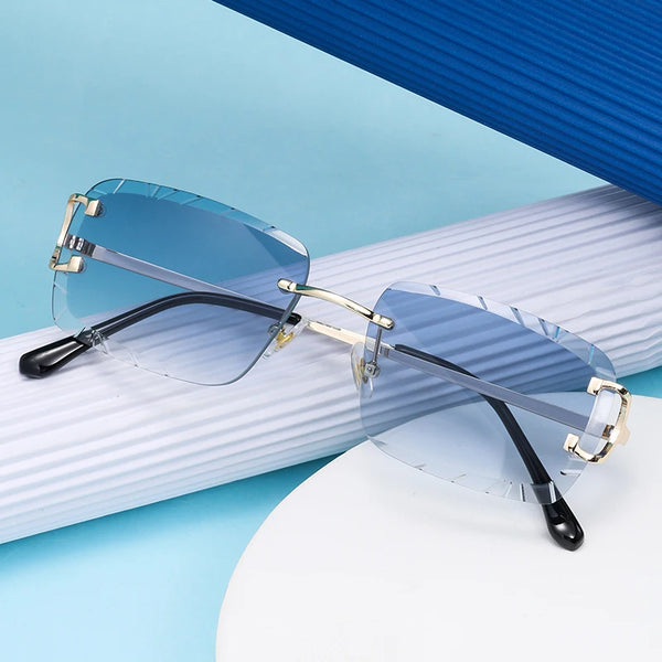 Sunglasses with tinted glass