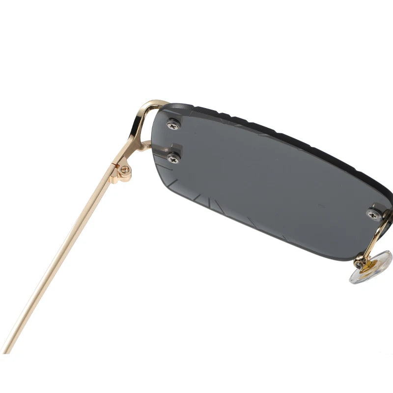 Sunglasses with tinted glass